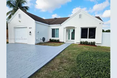 8041 NW 191 St #8041, Hialeah, FL 33015 - Photo 1