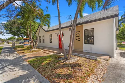 601 SW 1st St, Hallandale Beach, FL 33009 - Photo 1
