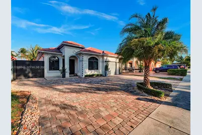 19901 NW 77th Ct, Hialeah, FL 33015 - Photo 1