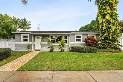 401 NW 183rd St, Miami Gardens, FL 33169 - Photo 1