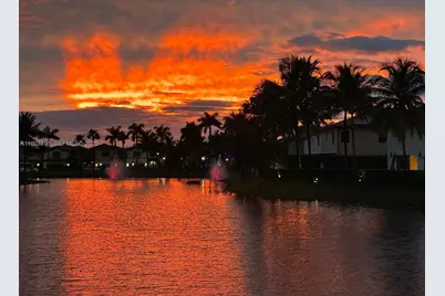 8800 NW 98th Ct, Doral, FL 33178 - Photo 1