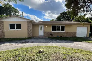 150 NE 173rd St, Miami, FL 33162 - Photo 1