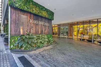 1010 Brickell Ave #1810, Miami, FL 33131 - Photo 1