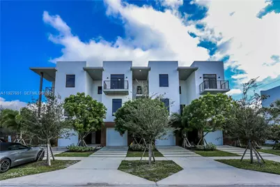 1640 McKinley St, Hollywood, FL 33020 - Photo 1