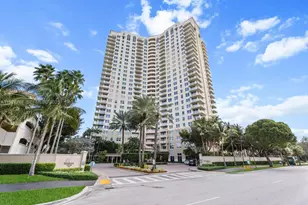 19501 W Country Club Dr, Aventura, FL 33180 - Photo 1