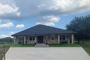 675 N Romero, Clewiston, FL 33440 - Photo 1