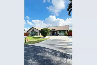 15500 Carriage Ct, Davie, FL 33331 - Photo 1