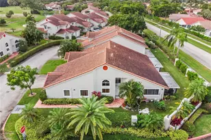 7464 S Pinewalk Dr S, Margate, FL 33063 - Photo 1