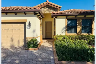 2491 SE 2nd St, Homestead, FL 33033 - Photo 1