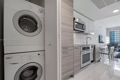 1300 Brickell Bay Dr #1912, Miami, FL 33131 - Photo 1