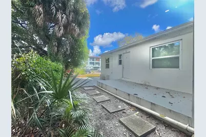 12906 NE 6th Ave #7, North Miami, FL 33161 - Photo 1