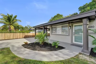 680 SW 29th Ter, Fort Lauderdale, FL 33312 - Photo 1