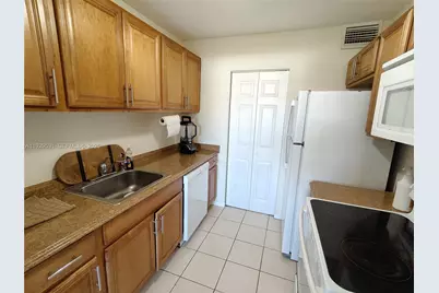 500 NE 2nd St #227, Dania Beach, FL 33004 - Photo 1