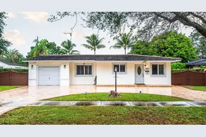 6541 Lake Como Ter, Miami Lakes, FL 33014 - Photo 1