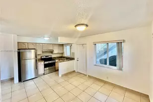 1274 NE 40th St, Oakland Park, FL 33334 - Photo 1