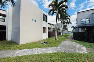 10296 NW 9th St Cir, Miami, FL 33172 - Photo 1