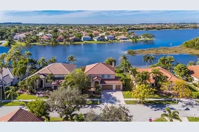 1008 NW 180th Ave, Pembroke Pines, FL 33029 - Photo 1