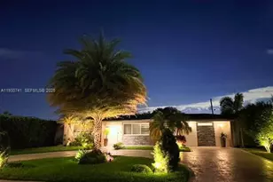 7180 SW 11th St, Pembroke Pines, FL 33023 - Photo 1