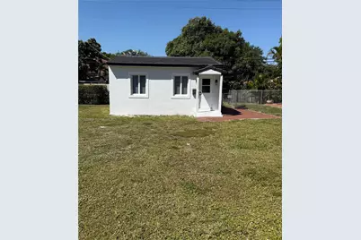 464 Minola Dr #1, Miami Springs, FL 33166 - Photo 1