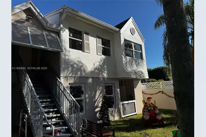 17500 NW 67th Pl #P-4, Hialeah, FL 33015 - Photo 1