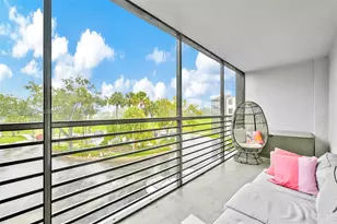 3900 N Hills Dr, Hollywood, FL 33021 - Photo 1