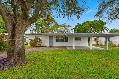 671 NW 23rd Ter, Pompano Beach, FL 33069 - Photo 1