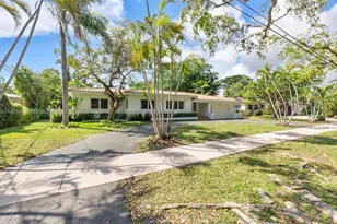 6820 Granada Blvd, Coral Gables, FL 33146 - Photo 1