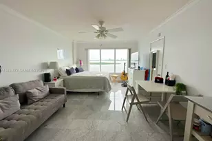 11111 Biscayne Blvd, Miami, FL 33181 - Photo 1