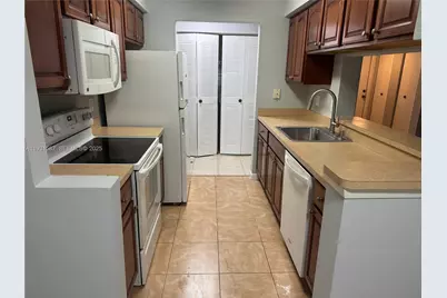 9855 Westview Dr #711, Coral Springs, FL 33076 - Photo 1