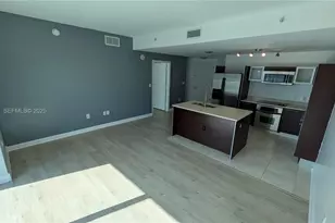 1900 N Bayshore Dr, Miami, FL 33132 - Photo 1