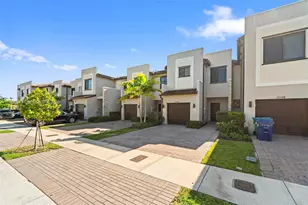 20544 NE 5th Pl, Miami, FL 33179 - Photo 1