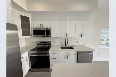 1786 SW 9th St #4, Miami, FL 33135 - Photo 1