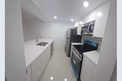 8180 Geneva Ct #518, Doral, FL 33166 - Photo 1