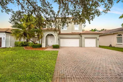 19371 SW 30th St, Miramar, FL 33029 - Photo 1