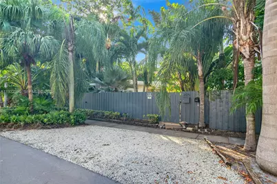 205 NE 16th Ter, Fort Lauderdale, FL 33301 - Photo 1