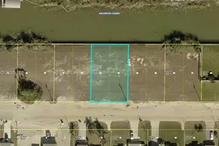 307 NE 15th St, Cape Coral, FL 33909 - Photo 1