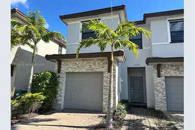 25137 SW 108th Ave, Homestead, FL 33032 - Photo 1