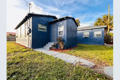 1927 Windsor Ave, West Palm Beach, FL 33407 - Photo 1