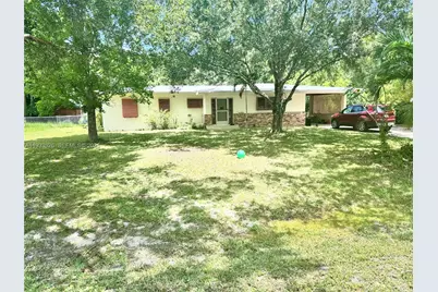 2790 Rainbow Dr, Fort Pierce, FL 34981 - Photo 1