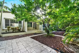 3415 Royal Palm Ave, Miami Beach, FL 33140 - Photo 1