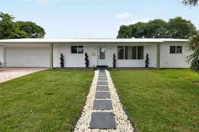 142 SW 53rd Ave, Plantation, FL 33317 - Photo 1