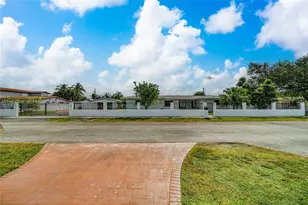 3585 SW 107th Ct, Miami, FL 33165 - Photo 1