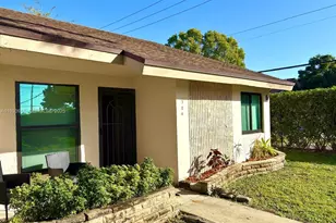 2700 S Oakland Forest Dr, Oakland Park, FL 33309 - Photo 1