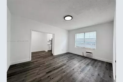 900 Jefferson Ave #5, Miami Beach, FL 33139 - Photo 1