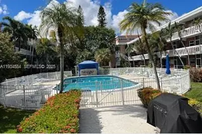 201 NE 14th Avenue #3A, Hallandale Beach, FL 33009 - Photo 1
