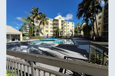 8160 Geneva Ct #309, Doral, FL 33166 - Photo 1