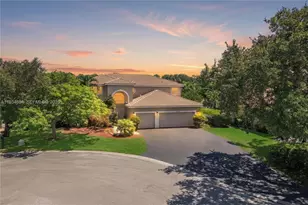 10922 NW 49th Dr, Coral Springs, FL 33076 - Photo 1