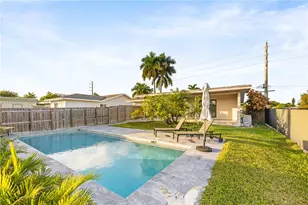 218 SE 2nd St, Dania Beach, FL 33004 - Photo 1