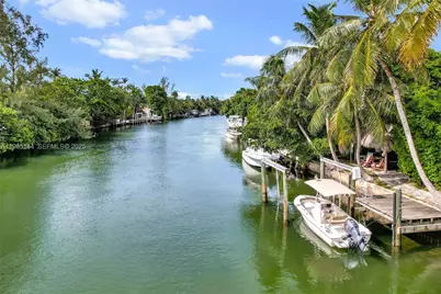 4035 N Meridian Ave #103, Miami Beach, FL 33140 - Photo 1