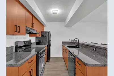 3911 SW 52nd Ave #4-1, Pembroke Park, FL 33023 - Photo 1